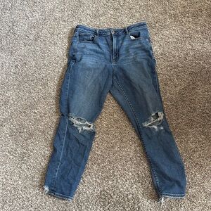 American Eagle Distressed Mom Jeans Stretch Size 12